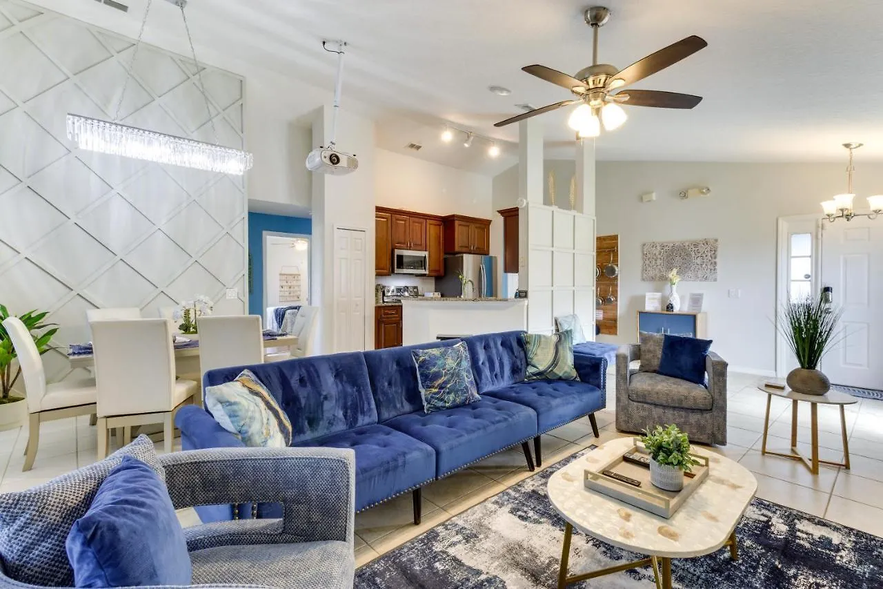 Davenport Home With Game Room, Home Theater, Pool Holiday home